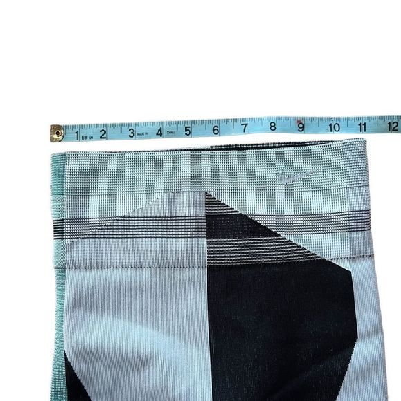 NIKE leggings pants Icon Clash Sculpt Lux Ribbed High Waisted XS CJ4135-097 - Picture 3 of 7